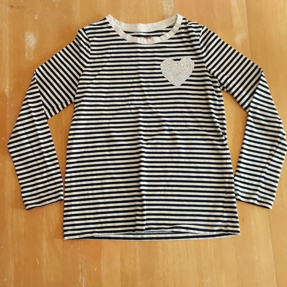 Girls Long sleeve striped top with heart flip sequins
